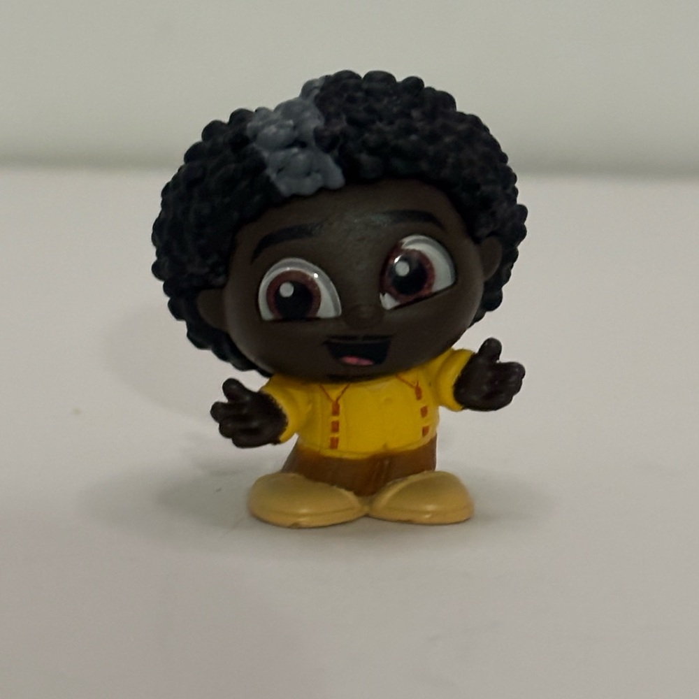 Pixel Perfect Felix Madrigal doorable